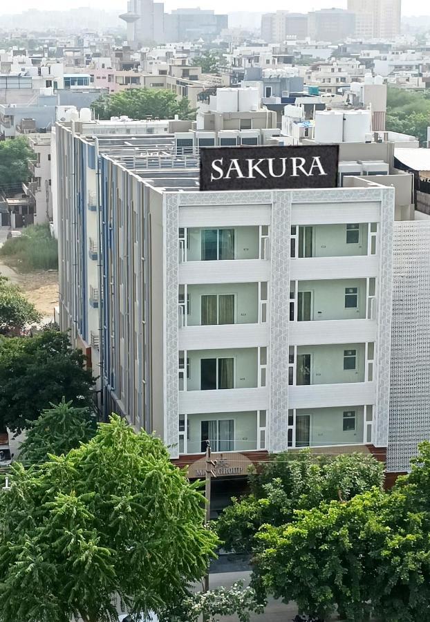 Hotel Sakura By Maps Gurgaon Ngoại thất bức ảnh